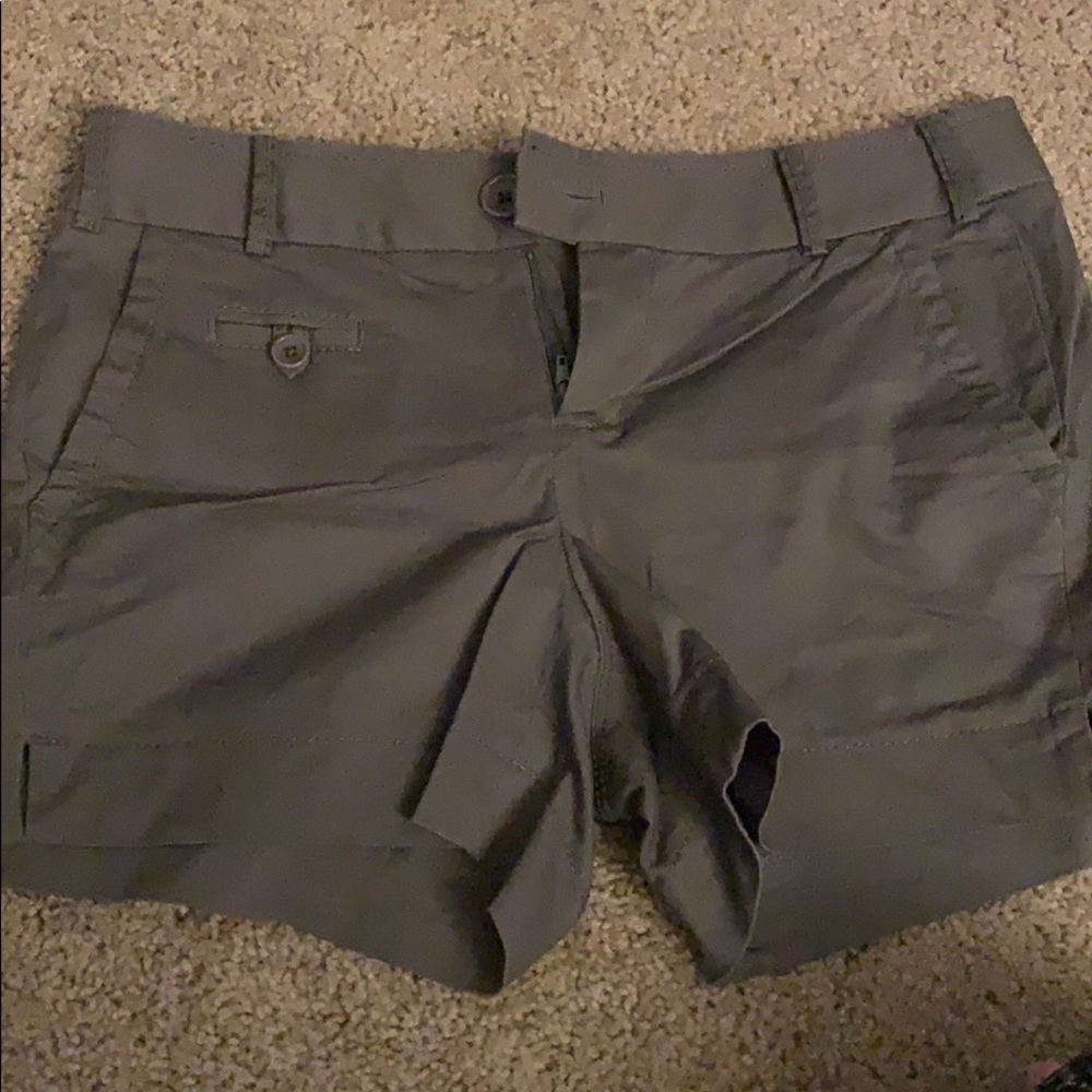 Women’s olive green Martin banana republic shorts